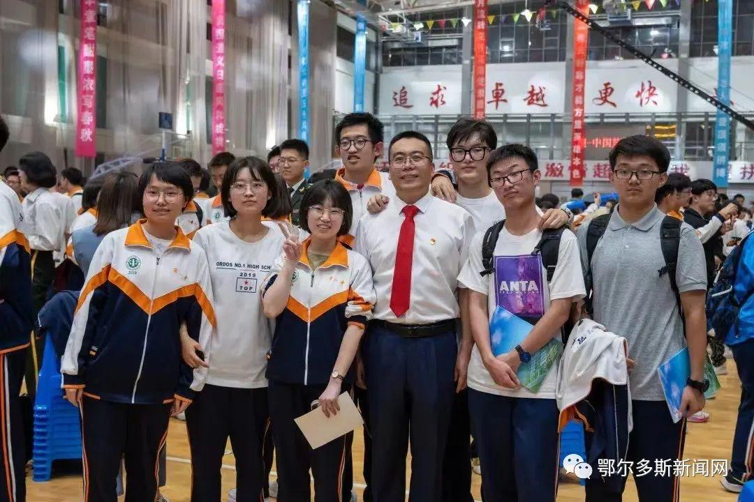 鄂尔多斯，穿越时光的草原秘境之旅